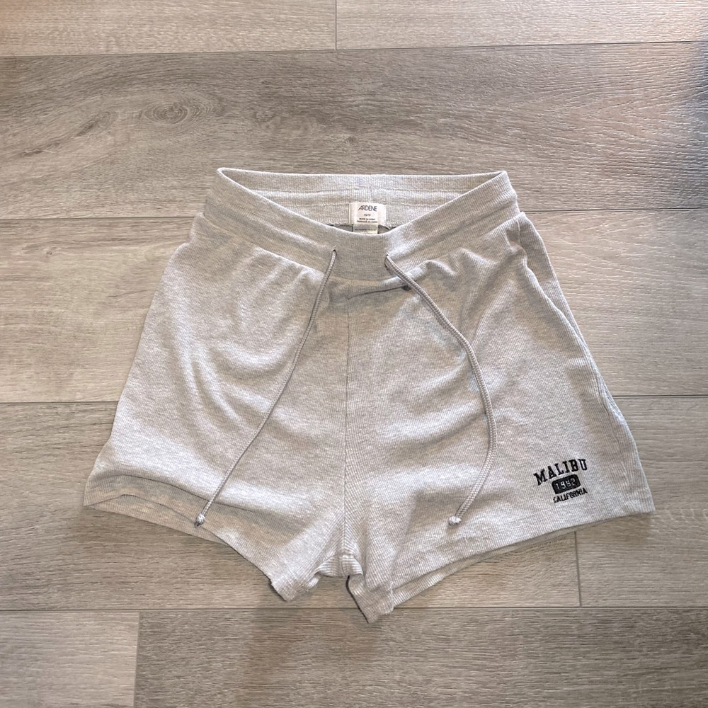 2 COZY PJ SHORTS - Picture 5 of 8